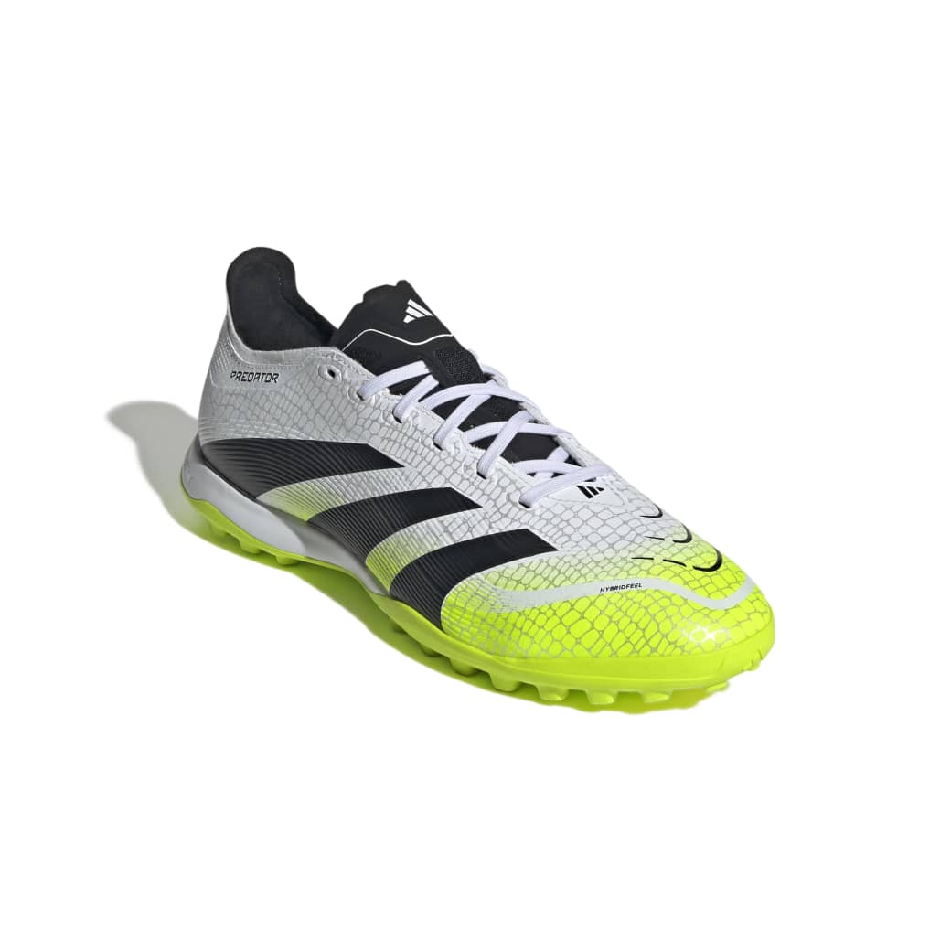 Perspectiva frontal lateral da Chuteira Adidas Predator League branca com ponta verde-limão